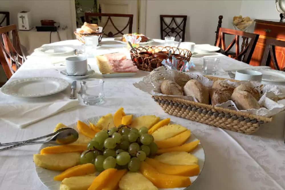 Photo of Livingroom in Praia do Ribatejo