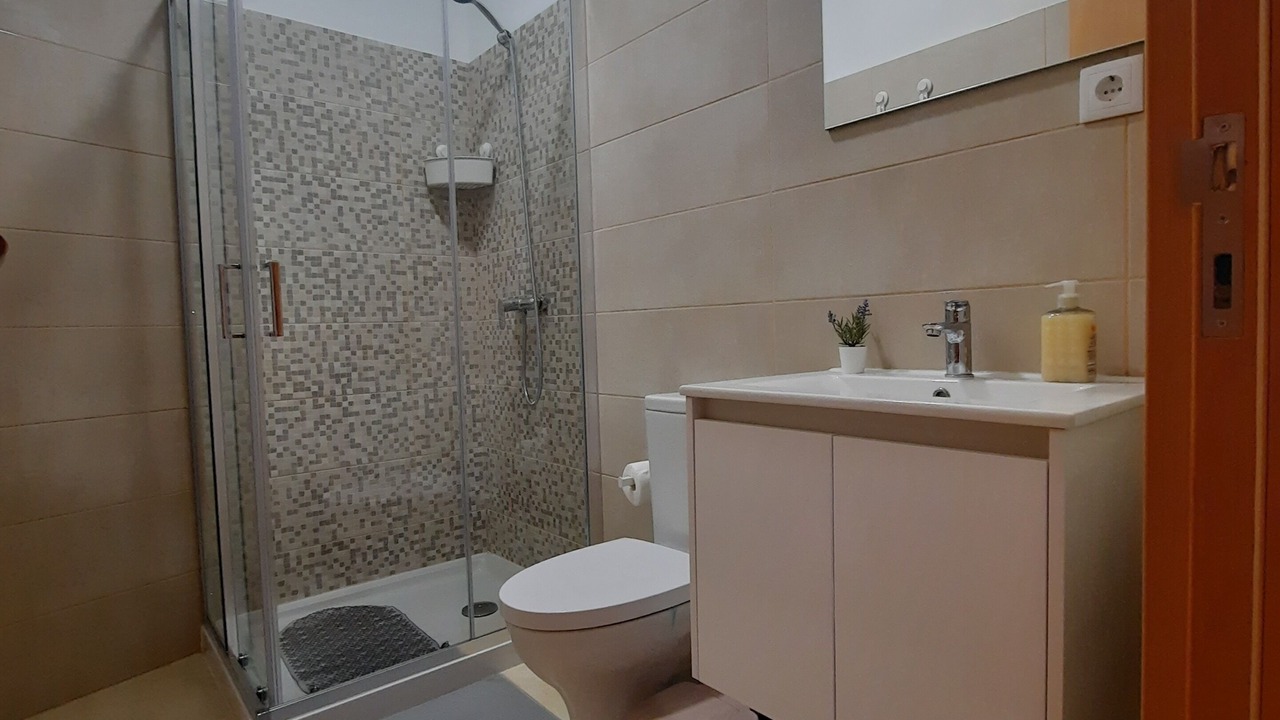Photo of Bathroom in Portimao City Centre