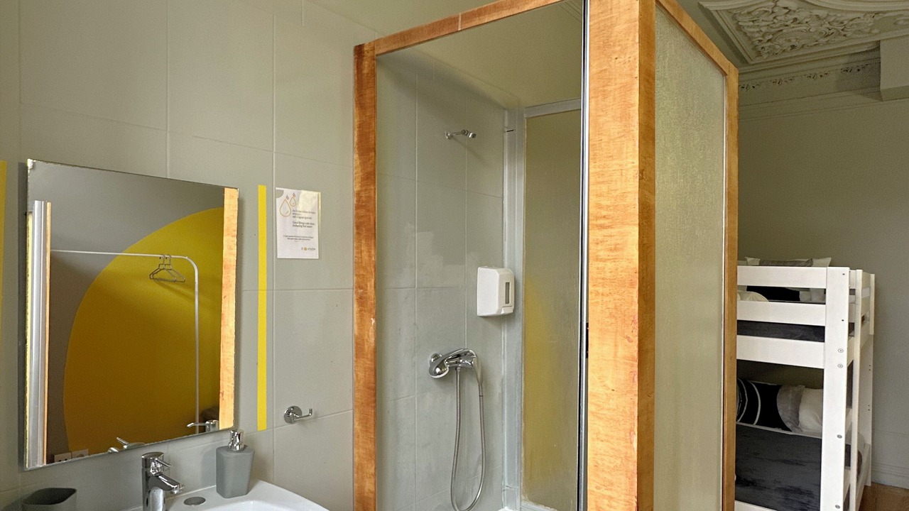 Photo of Bathroom in Aveiro