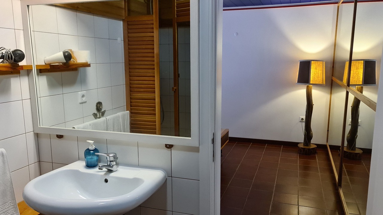 Photo of Bedroom in Horta