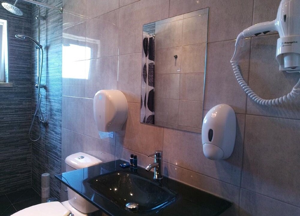 Photo of Bathroom in Costa de Caparica