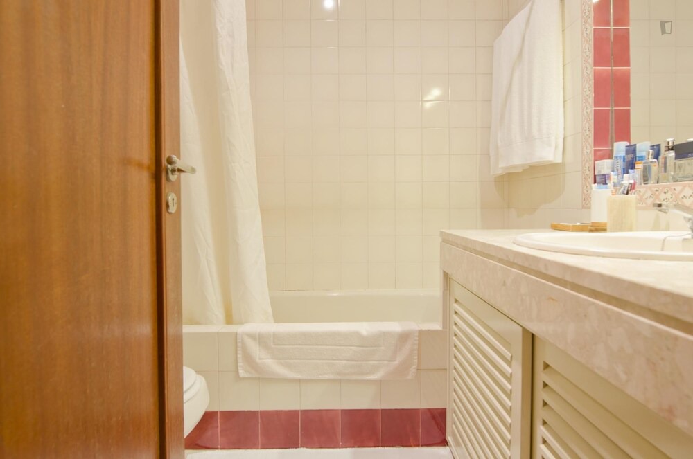 Photo of Bathroom in Lumiar