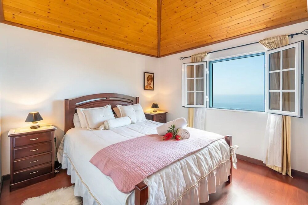 Photo of Bedroom in Arco da Calheta