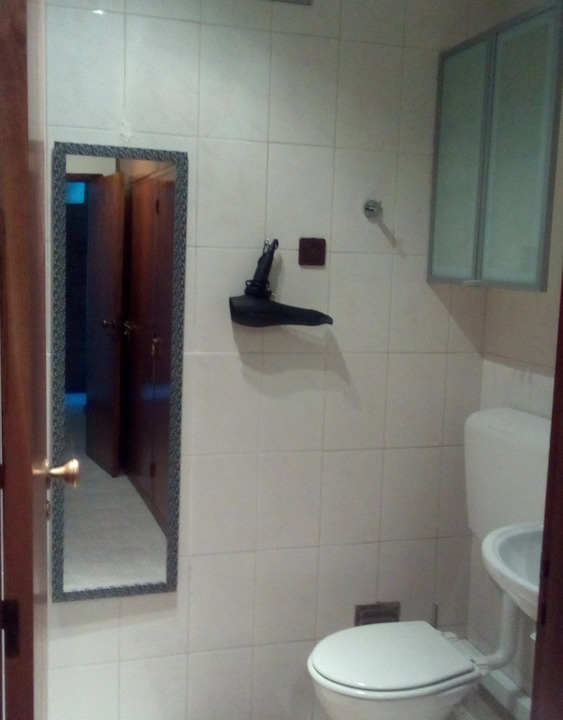 Photo of Bathroom in Coimbra City Centre