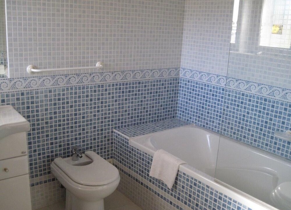 Photo of Bathroom in Quarteira