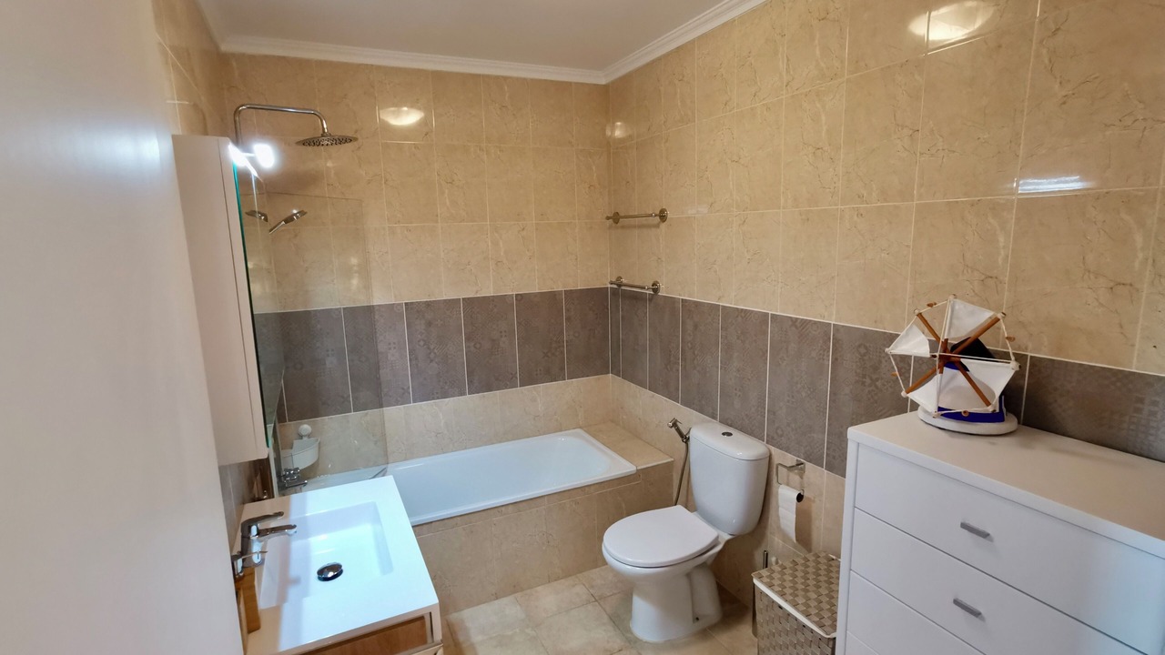 Photo of Bathroom in Sao Martinho do Porto