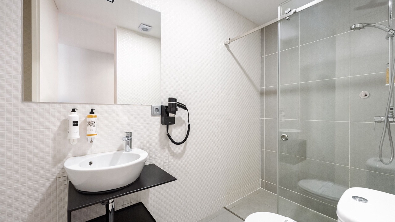 Photo of Bathroom in Centro / Baixa