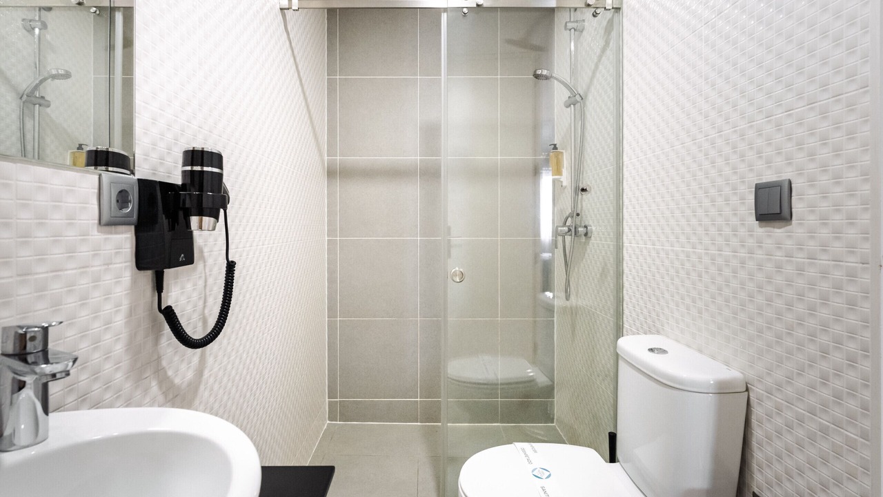 Photo of Bathroom in Centro / Baixa