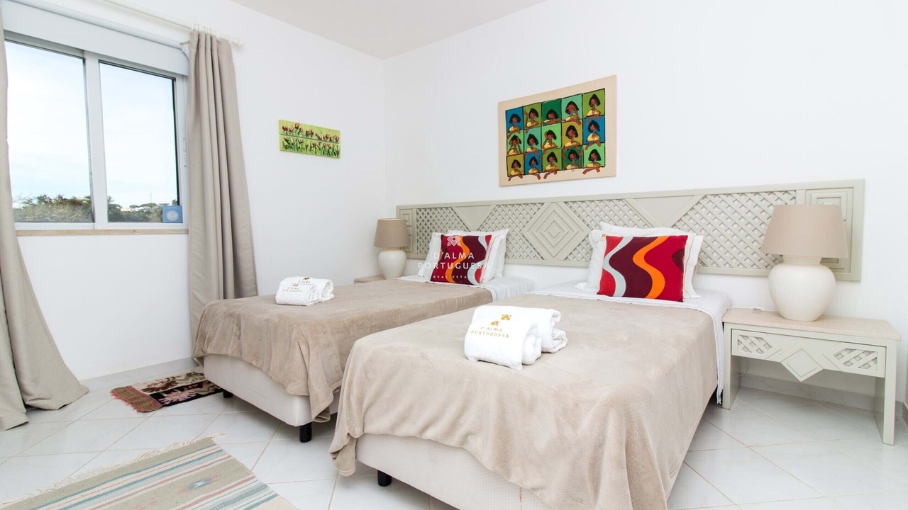 Photo of Bedroom in Vale Navio