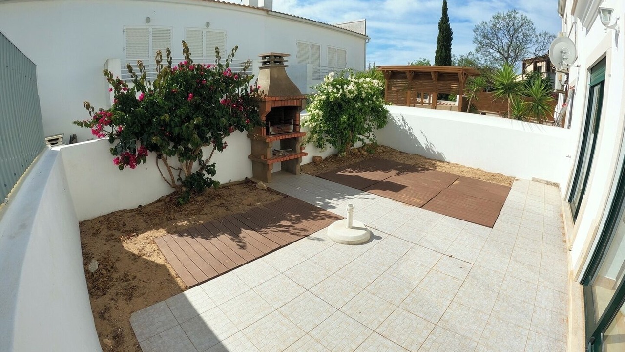 Photo of Patio Balcony in Pera