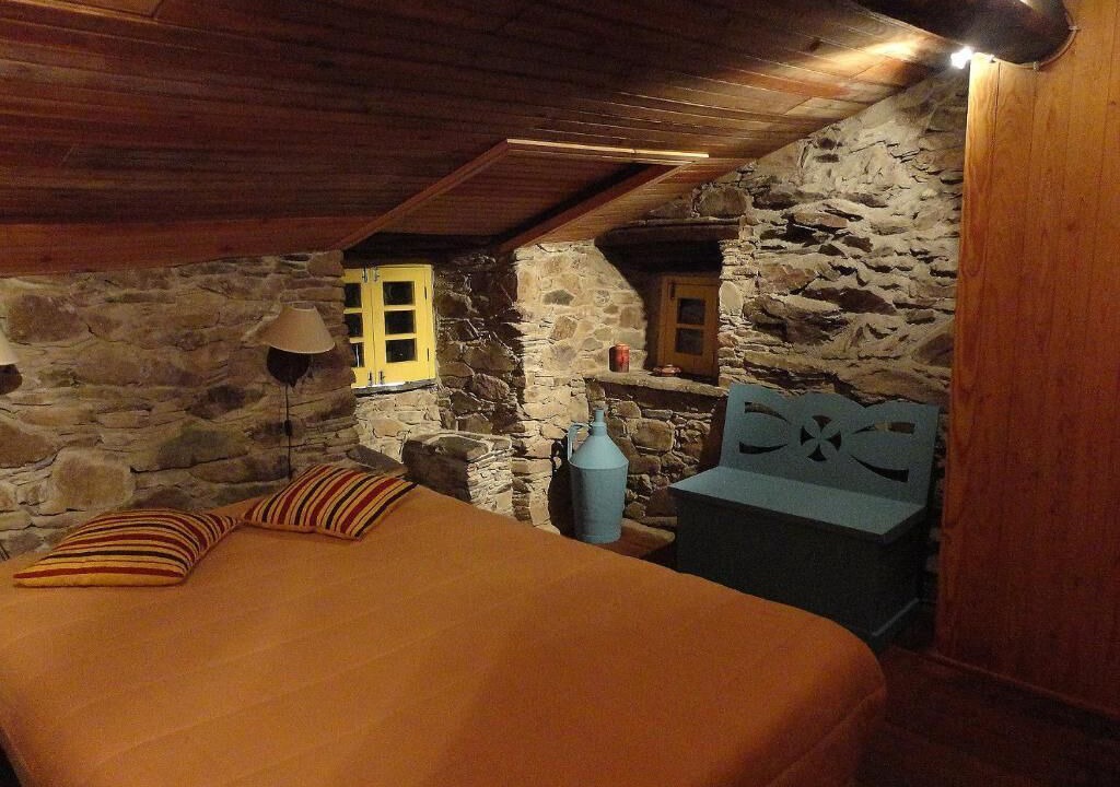 Photo of Bedroom in Lousa