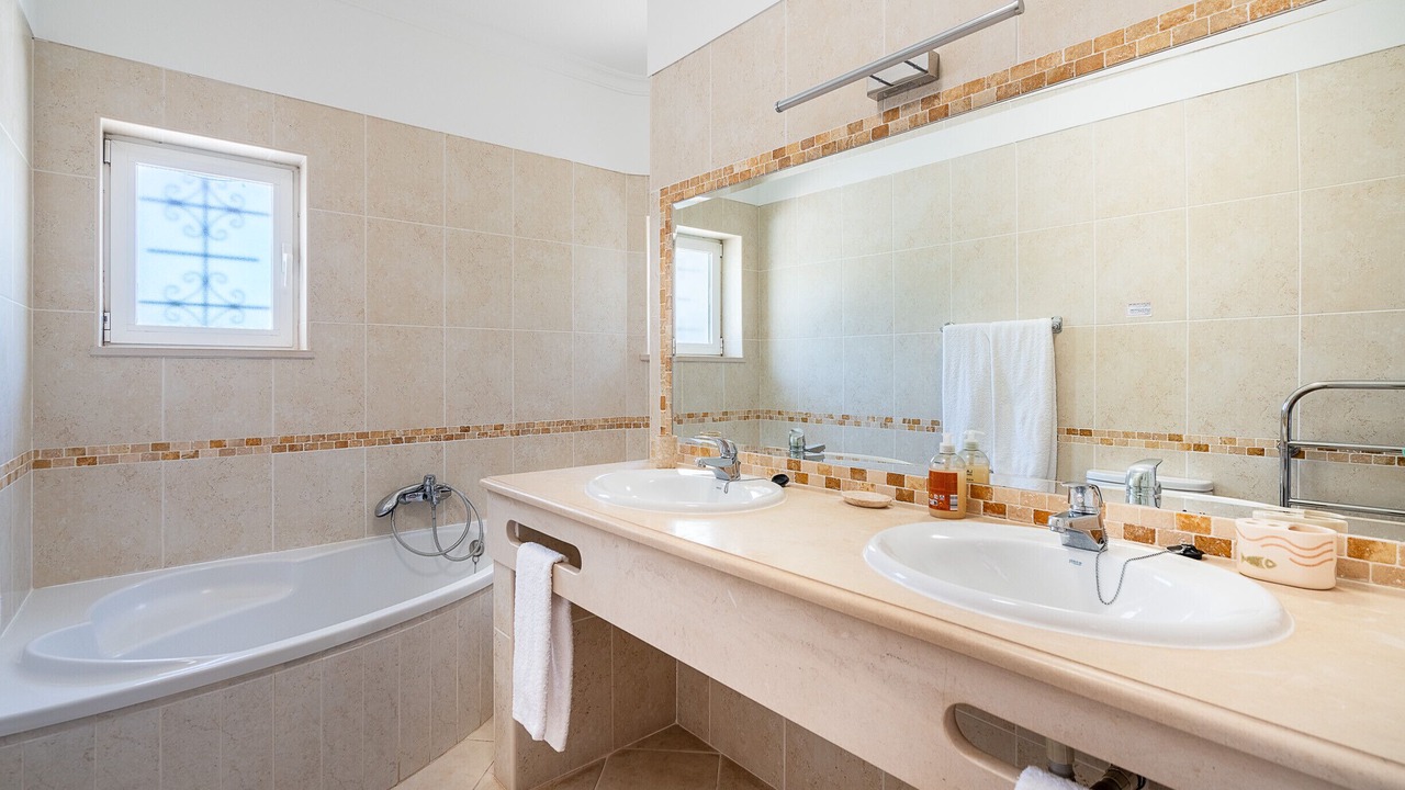 Photo of Bathroom in Vale de Parra