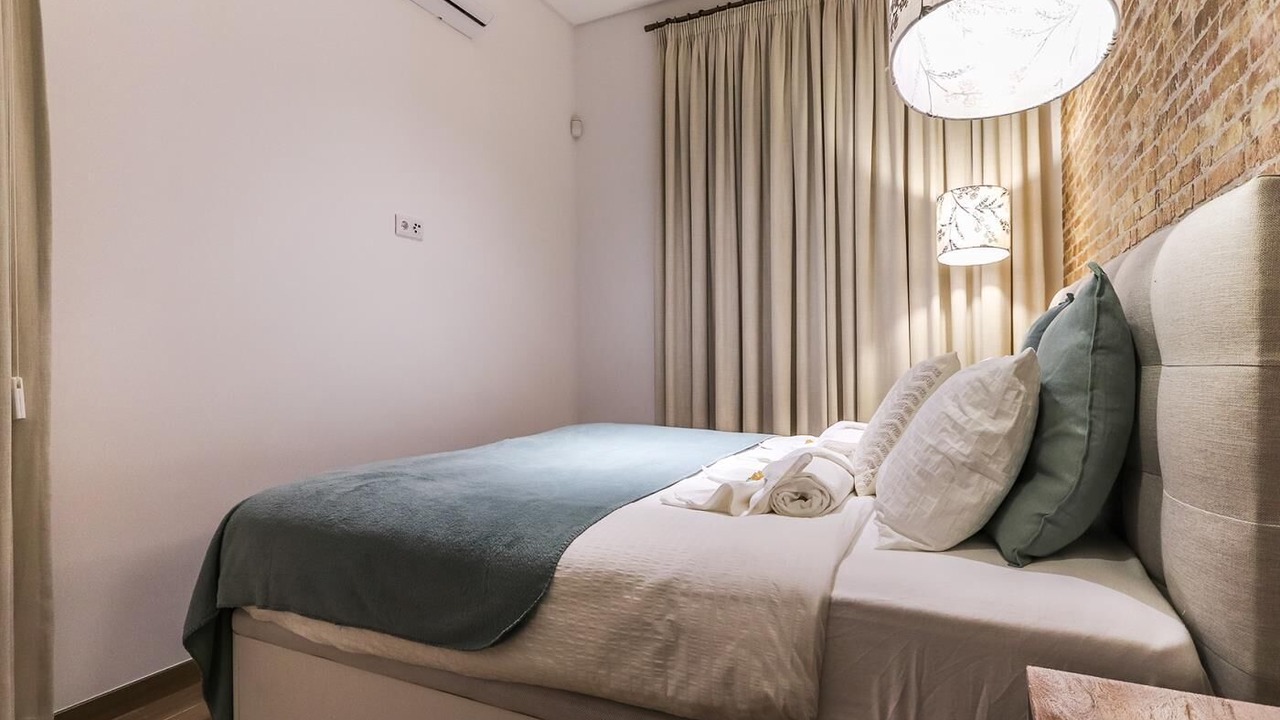 Photo of Bedroom in Setubal