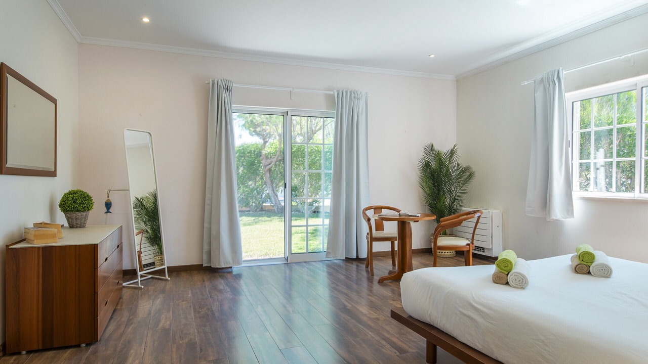 Photo of Bedroom in Almancil