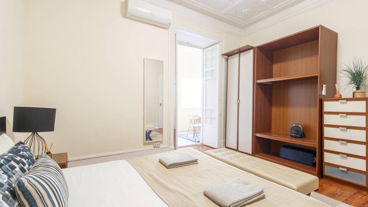Photo of Bedroom in Lisbon Old Town