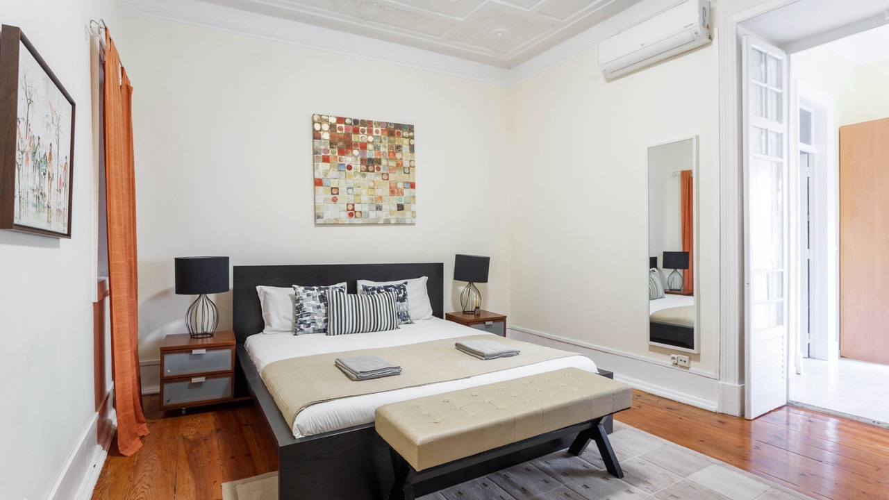 Photo of Bedroom in Lisbon Old Town