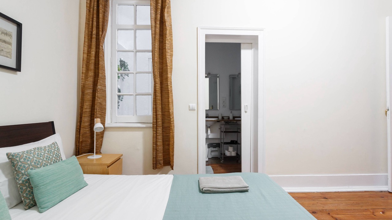Photo of Bedroom in Lisbon Old Town