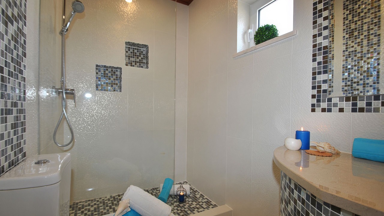 Photo of Bathroom in Gale