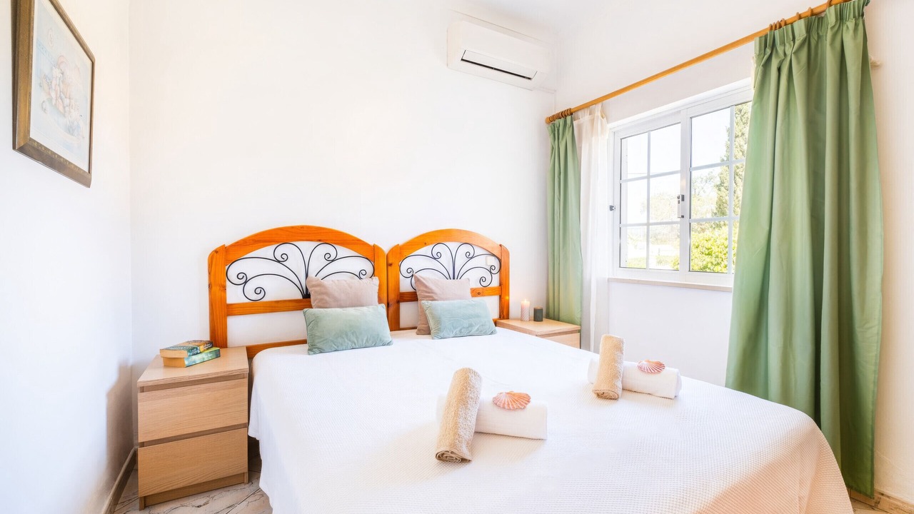 Photo of Bedroom in Branqueira