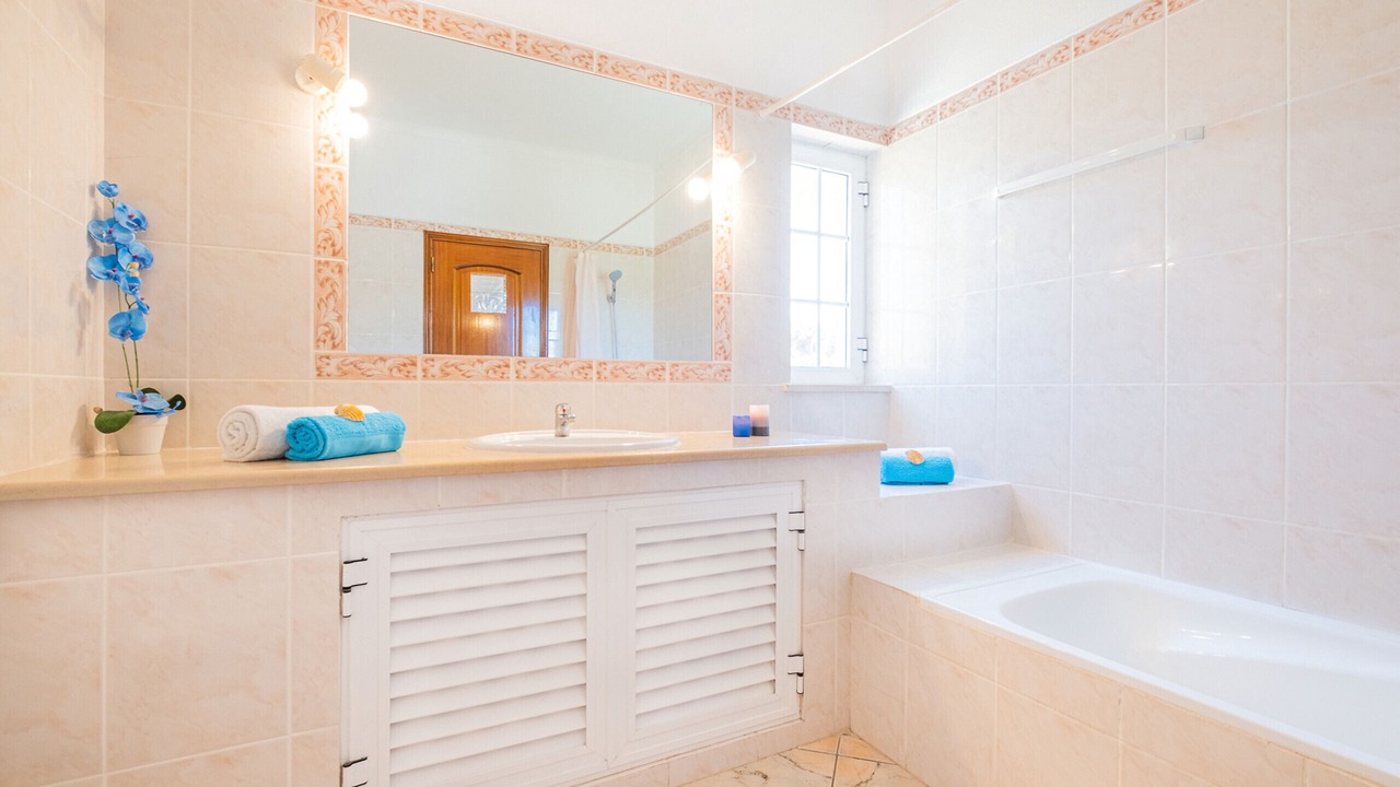 Photo of Bathroom in Branqueira