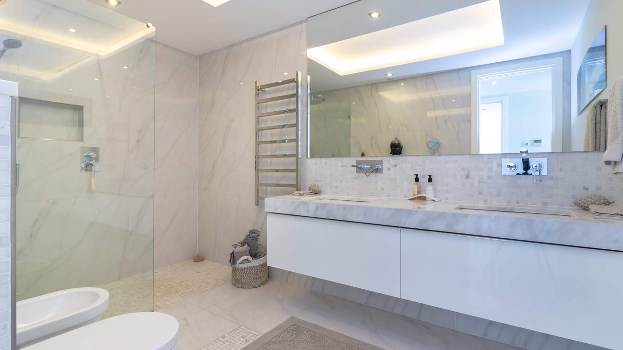 Photo of Bathroom in Ferragudo