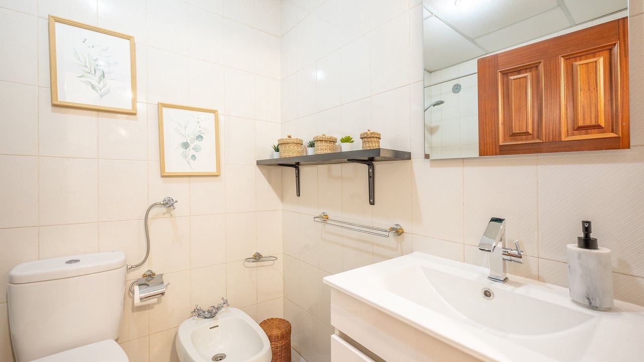 Photo of Bathroom in Costa de Caparica