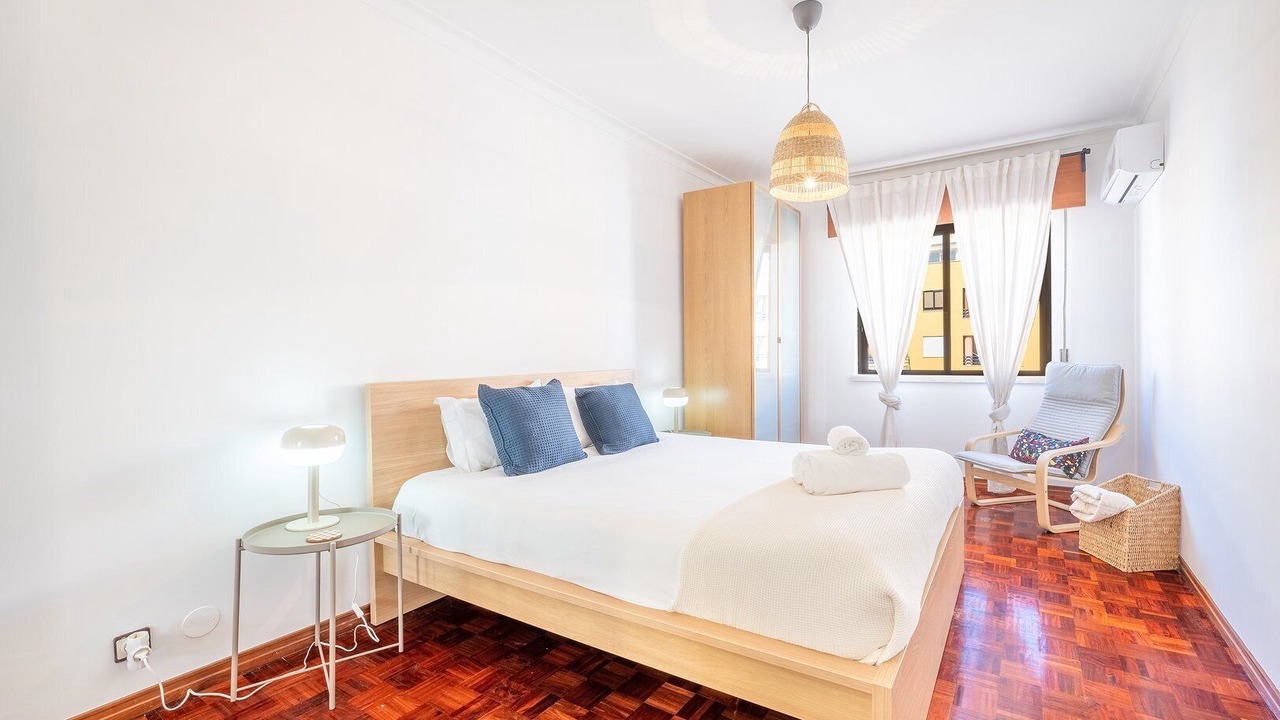 Photo of Bedroom in Costa de Caparica