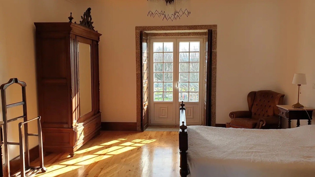 Photo of Bedroom in Rates