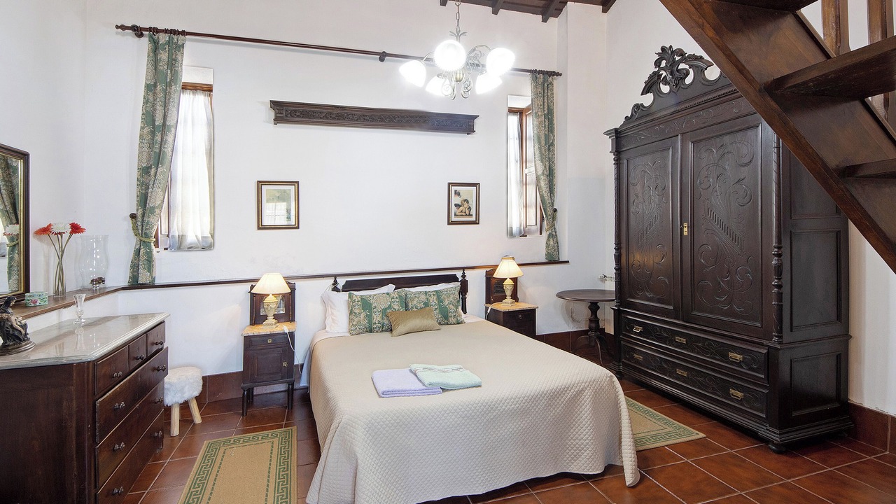 Photo of Bedroom in Rates