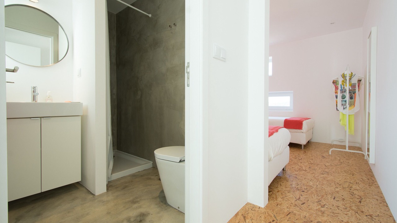 Photo of Bathroom in Peniche