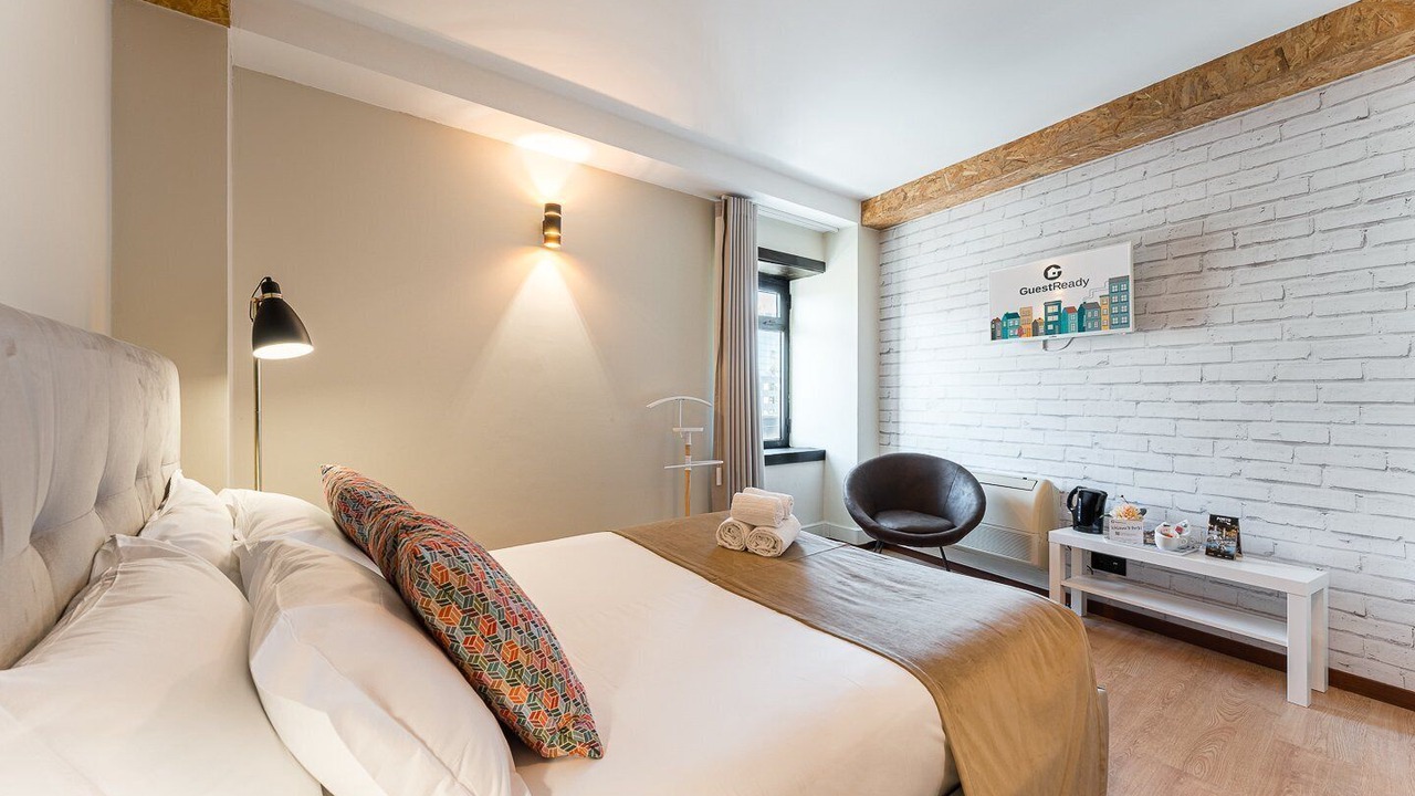 Photo of Bedroom in Lordelo do Ouro e Massarelos