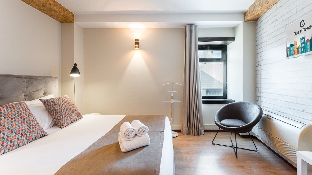 Photo of Bedroom in Lordelo do Ouro e Massarelos