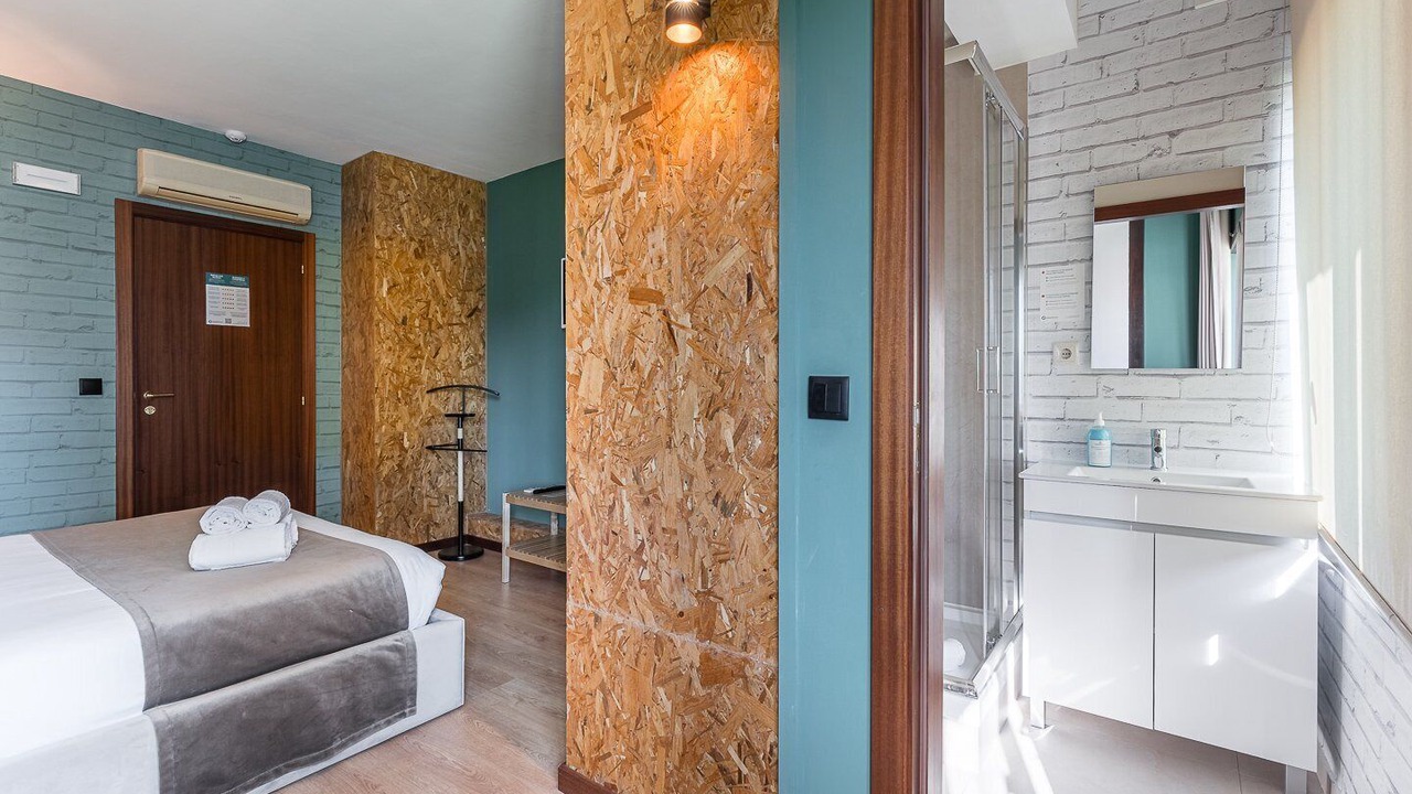 Photo of Bedroom in Lordelo do Ouro e Massarelos