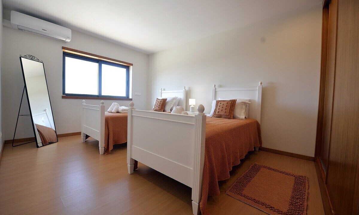 Photo of Bedroom in Caminha