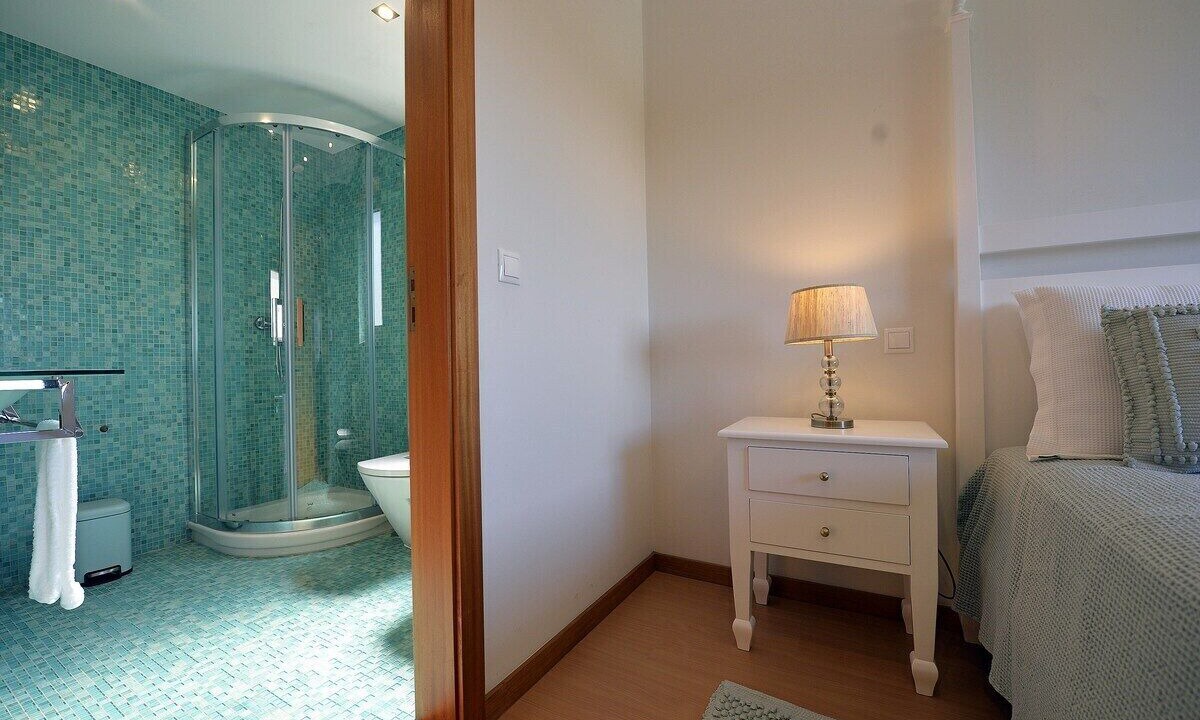 Photo of Bathroom in Caminha
