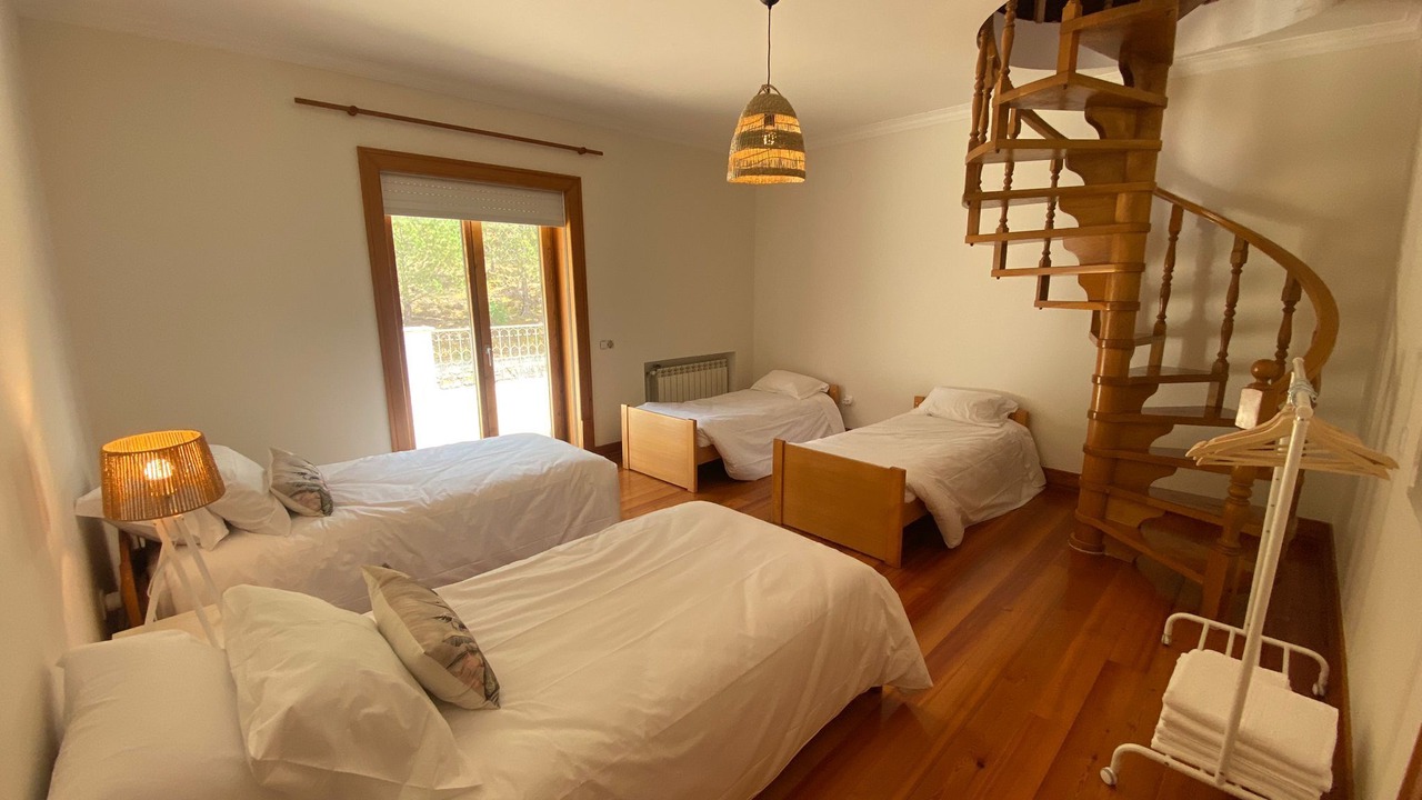 Photo of Bedroom in Capelas