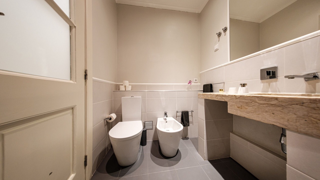 Photo of Bathroom in Baixa
