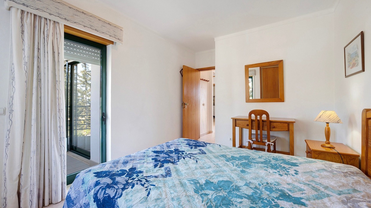 Photo of Bedroom in Meia Praia