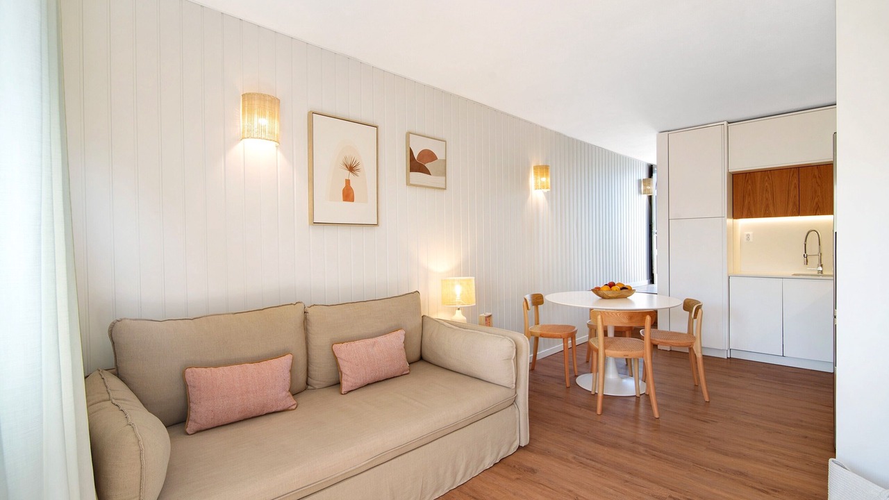 Photo of Livingroom in Canada