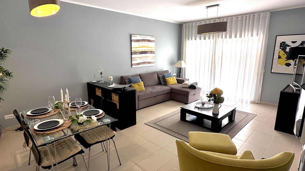 Photo of Livingroom in Canada