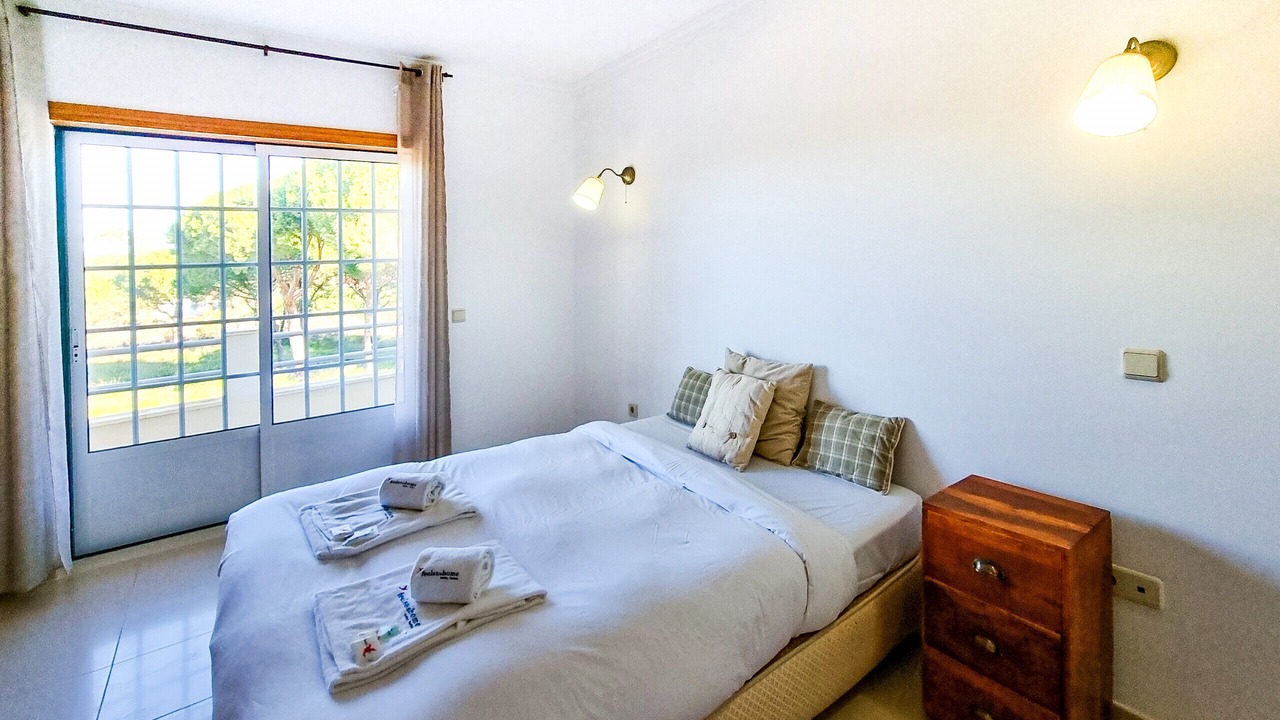 Photo of Bedroom in Vale do Garrao