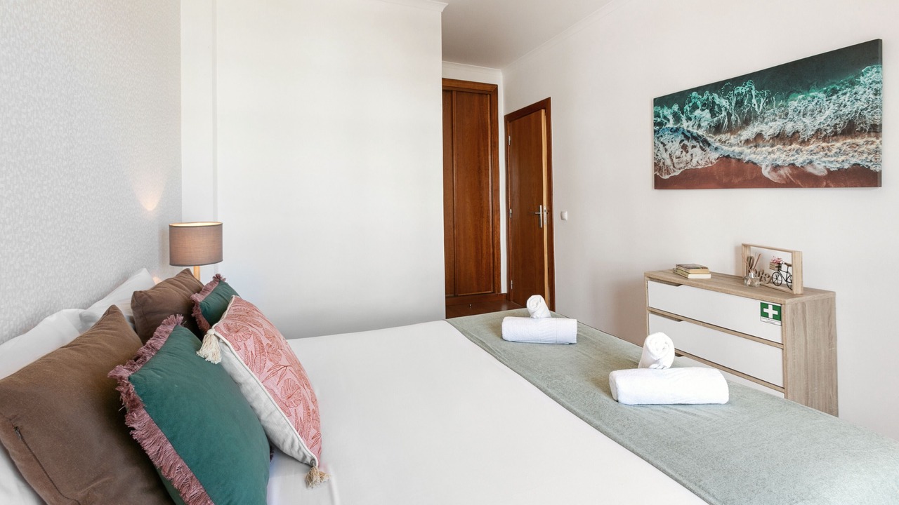 Photo of Bedroom in Peniche