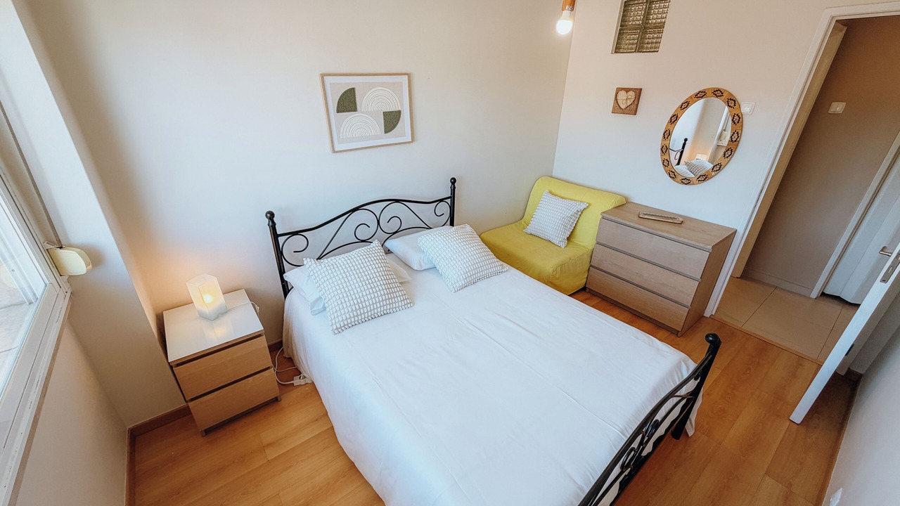 Photo of Bedroom in Setubal