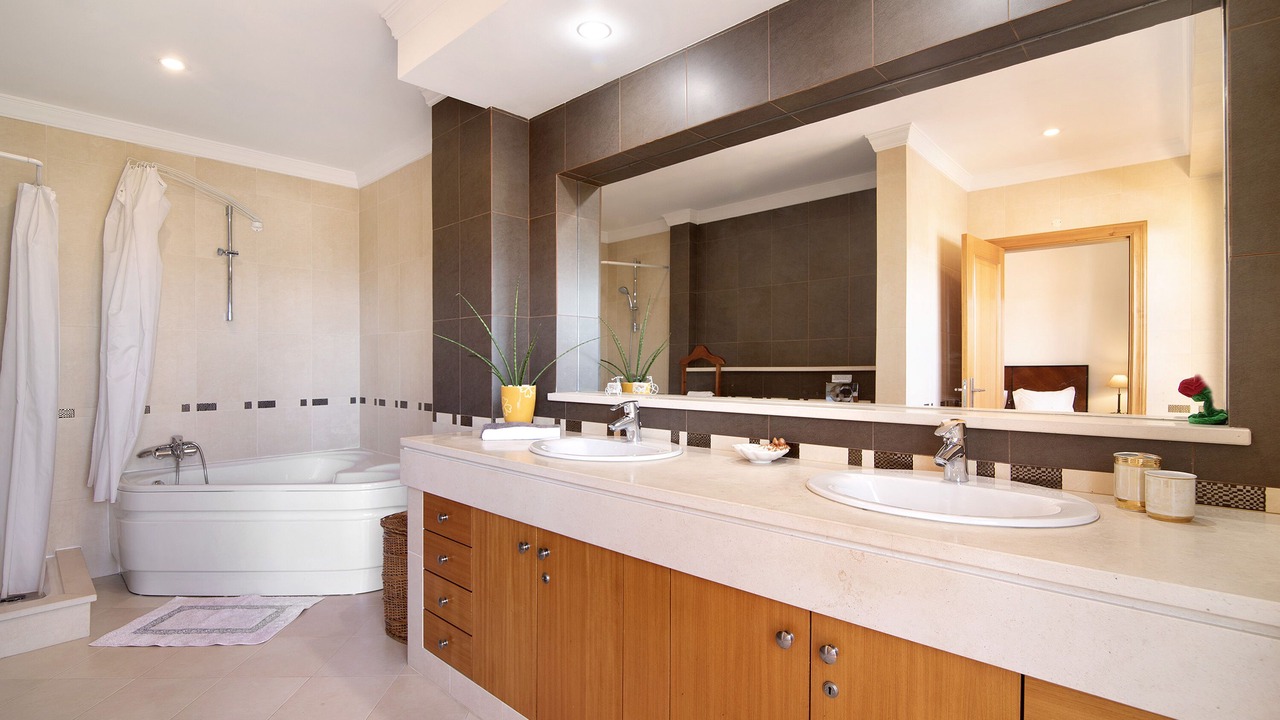 Photo of Bathroom in Figueiral