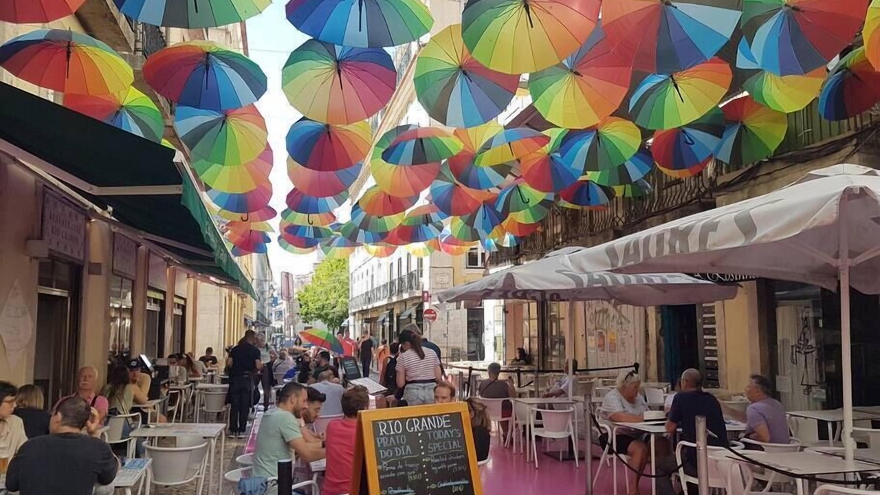 Photo of Others in Chiado