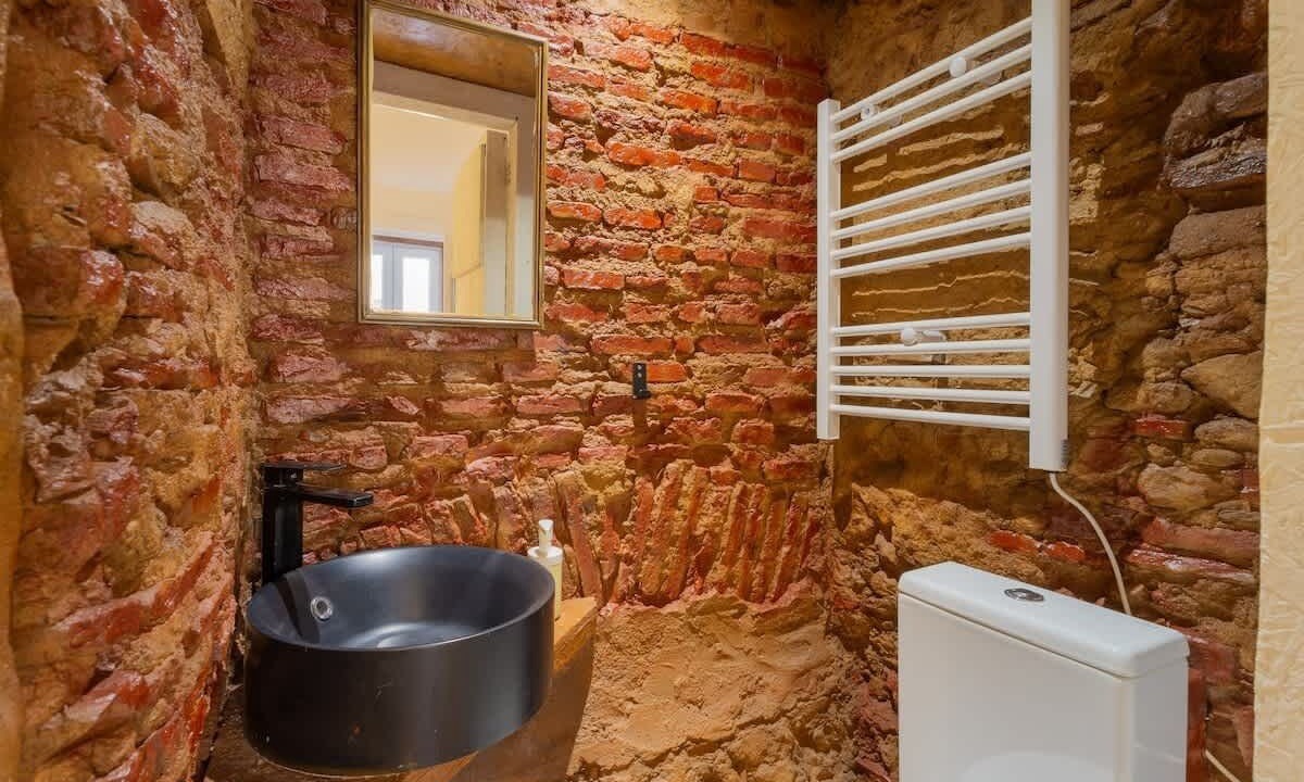 Photo of Bathroom in Mouraria
