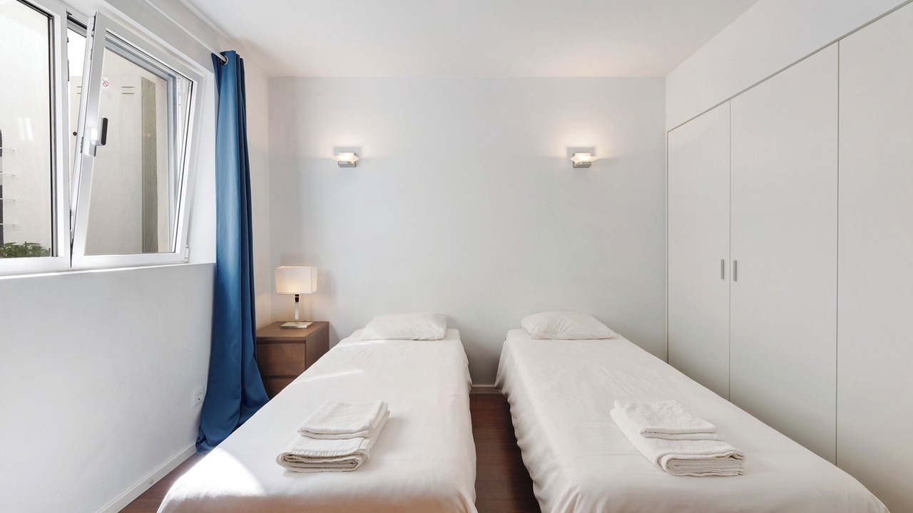 Photo of Bedroom in Estoril