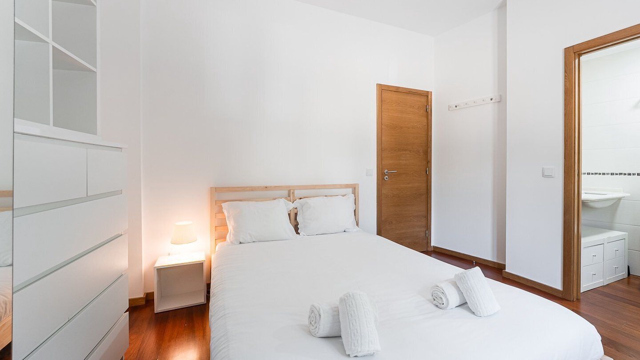 Photo of Bedroom in Lordelo do Ouro e Massarelos
