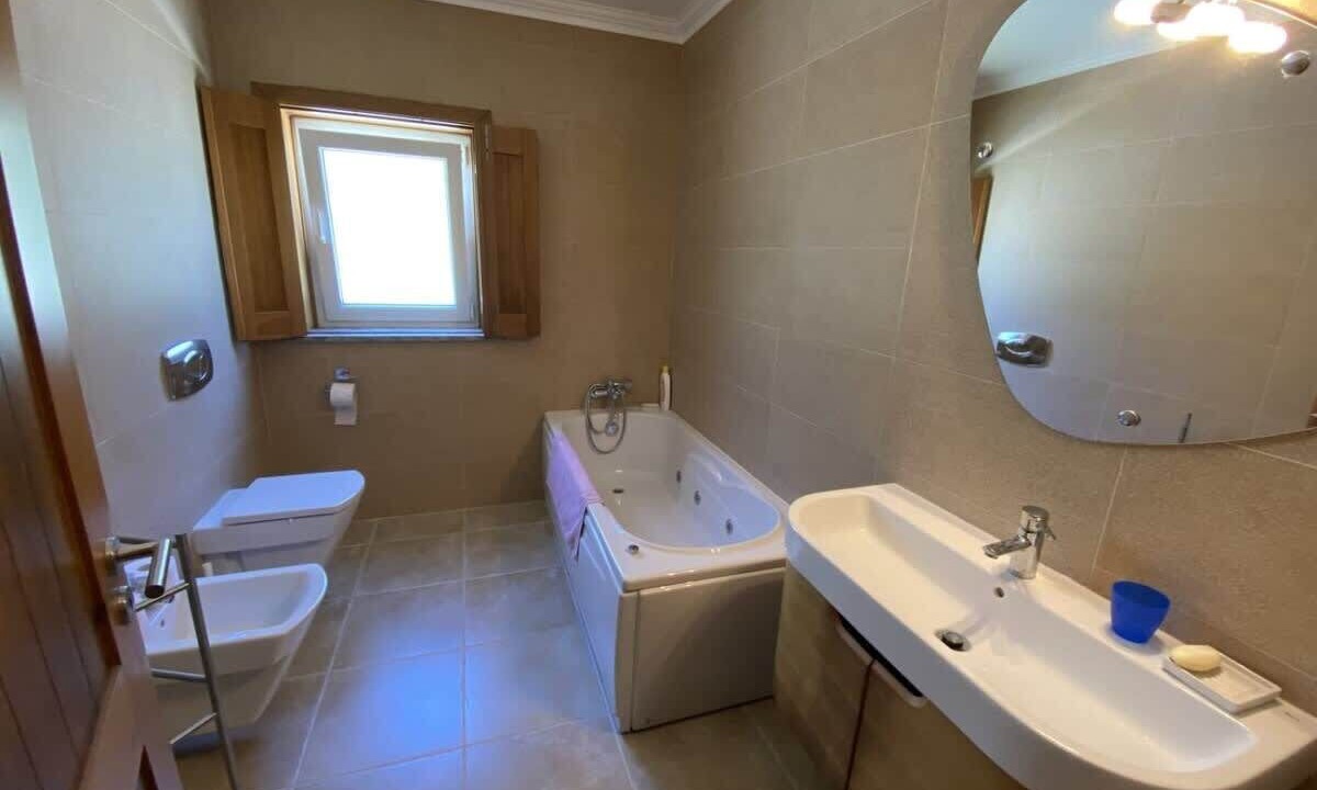 Photo of Bathroom in Lourinha