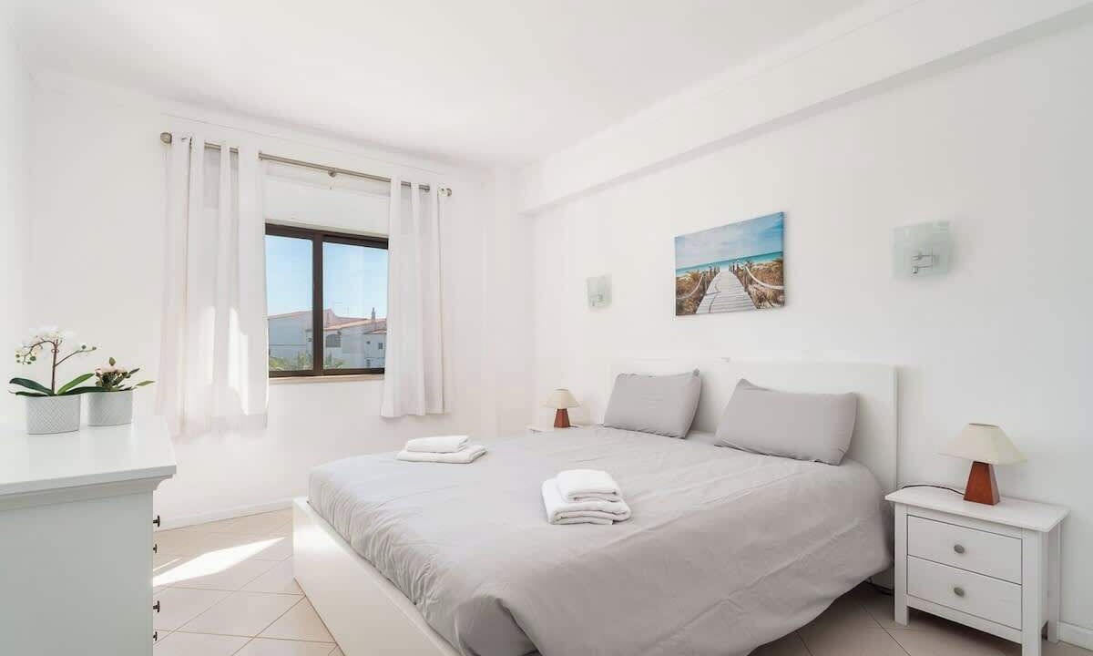 Photo of Bedroom in Vale de Centianes